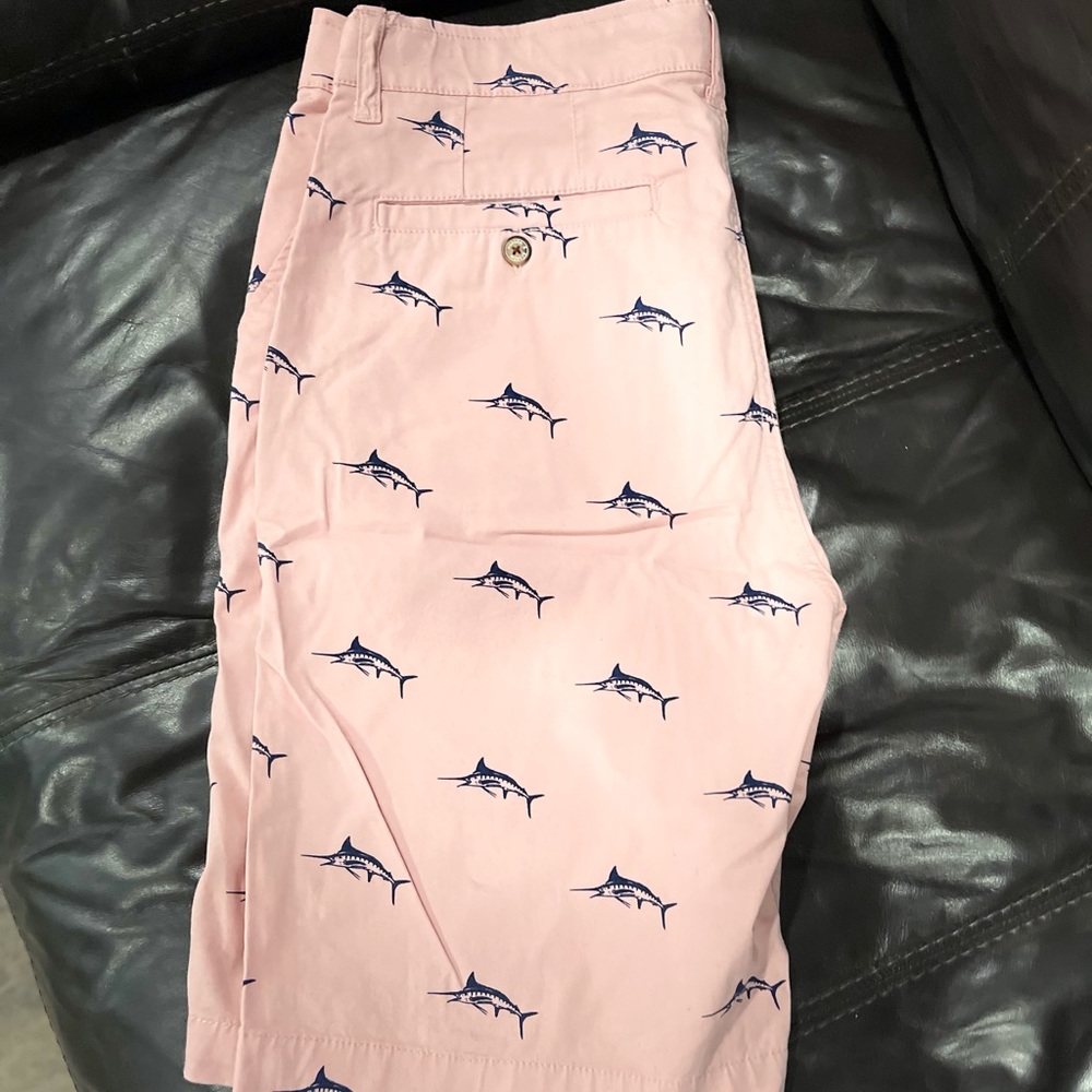 Shorts - Picture 3 of 3